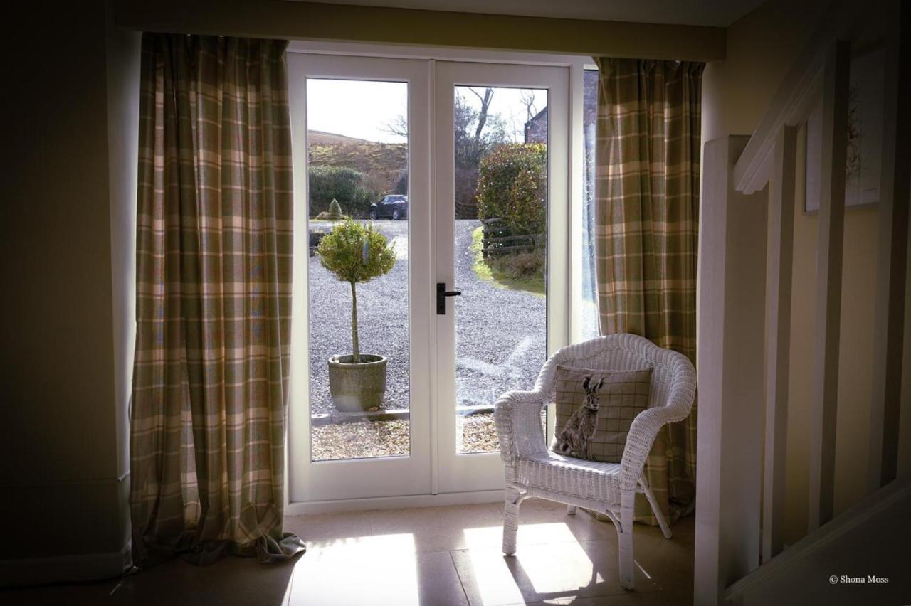 Rhiwddu Barns Villa Llangadog Exterior foto